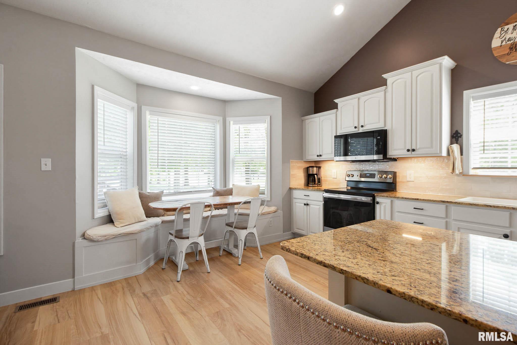 314 Twin Lakes Road Carterville, IL 62918 - Photo 17 of 44