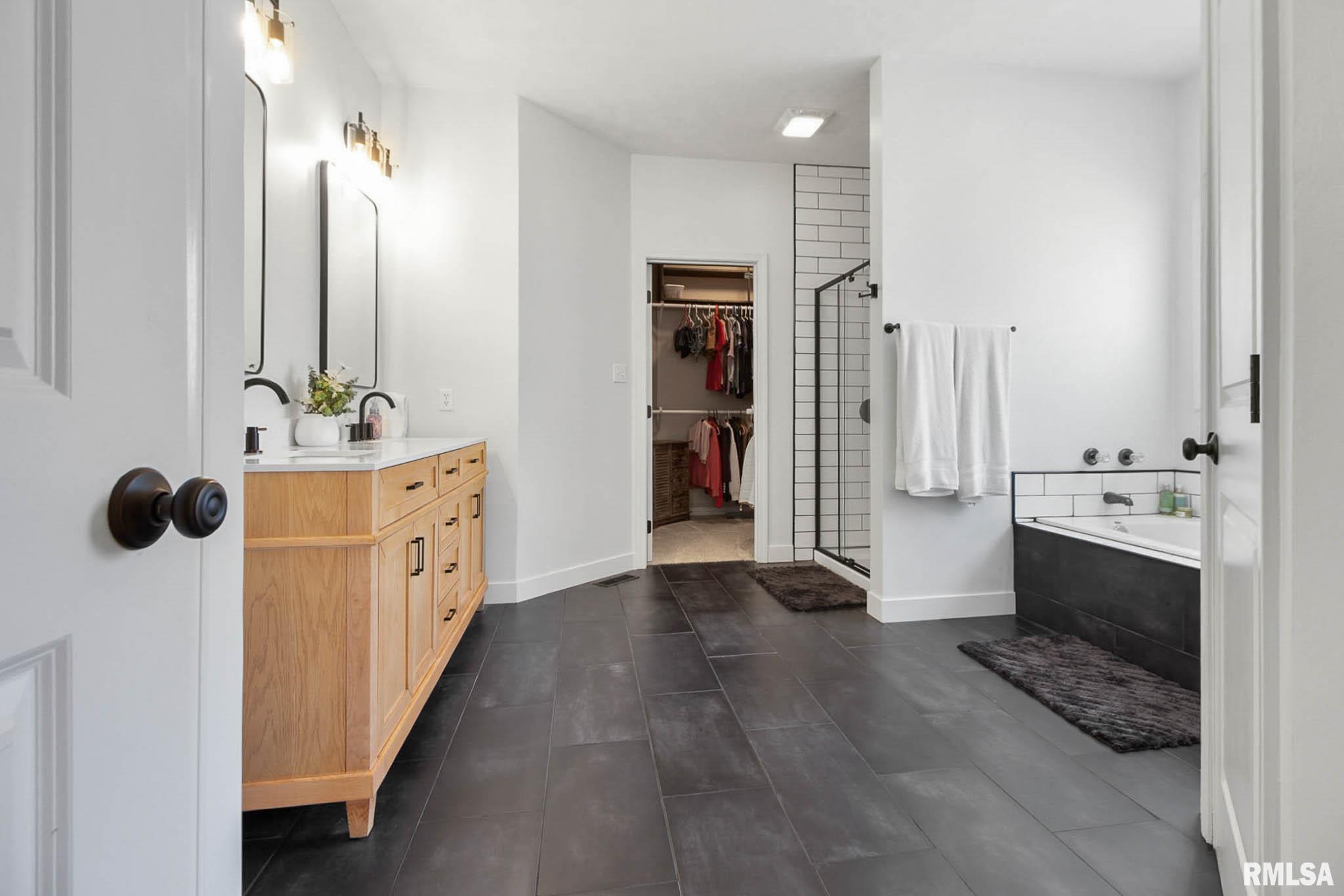 314 Twin Lakes Road Carterville, IL 62918 - Photo 29 of 44