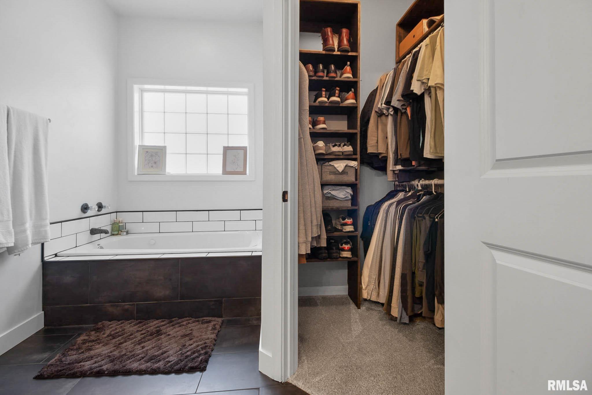 314 Twin Lakes Road Carterville, IL 62918 - Photo 31 of 44