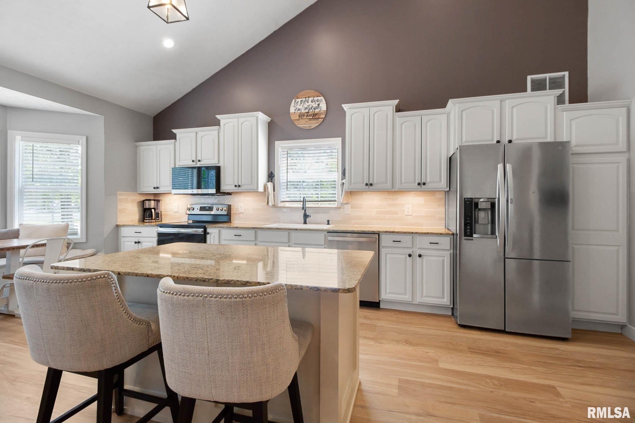 314 Twin Lakes Road Carterville, IL 62918 - Photo 10 of 44