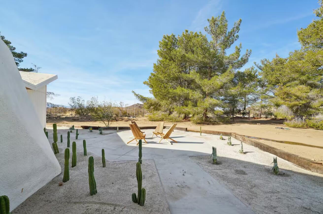 59727 Sharp Terrace Drive Yucca Valley, CA 92284 - Photo 31 of 38 a view of a lake with outdoor space