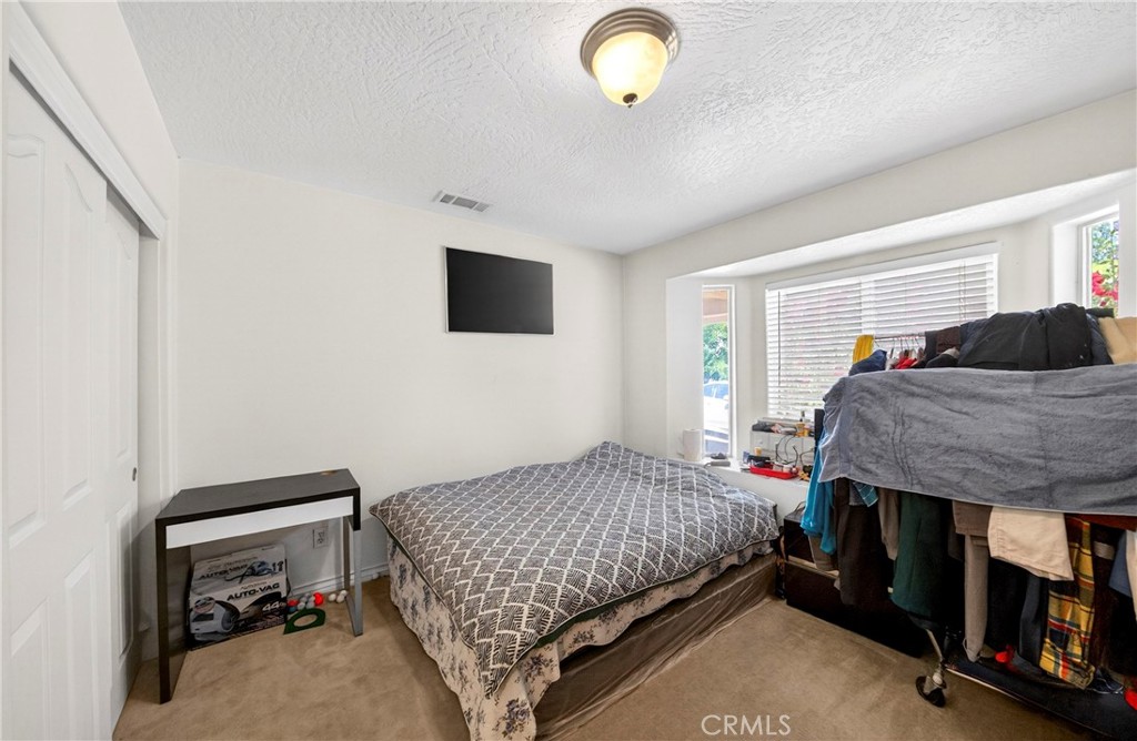 9562 Cambria Road Phelan, CA 92371 - Photo 33 of 55 2nd Bedroom