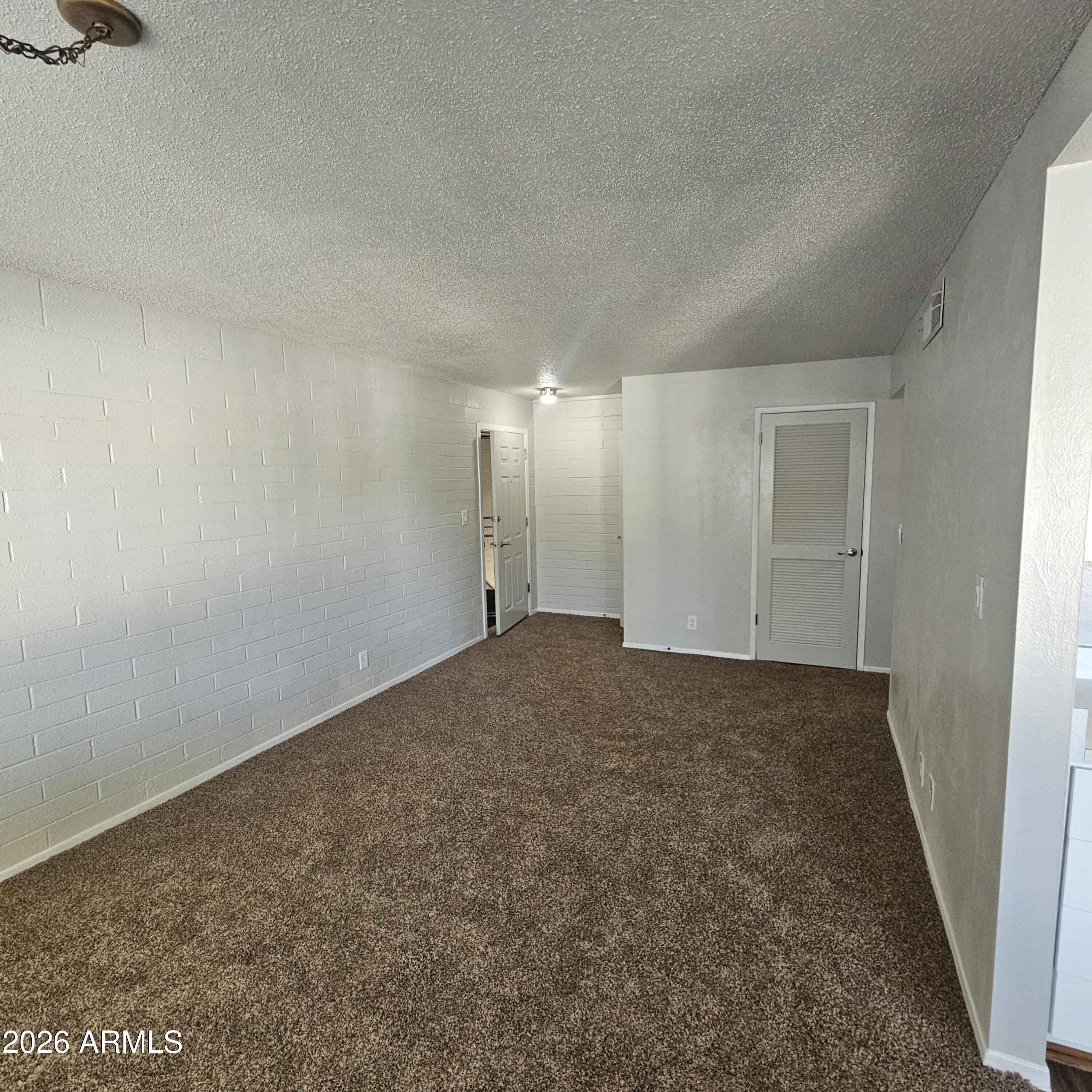 2575 West Berridge Lane, Unit D209 Phoenix, AZ 85017 - Photo 3 of 17 1000034425