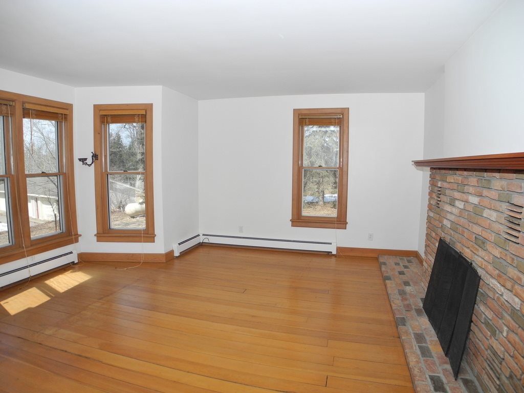 2253 South Richter Road Suttons Bay, MI 49682 - Photo 18 of 35 1844764-17.JPG