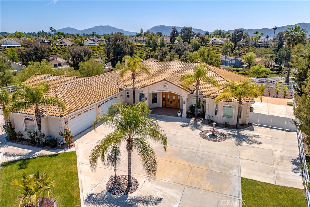 41380 La Sierra Road Temecula, CA 92591 - Photo 62 of 72 a view of a patio with swimming pool and a chairs