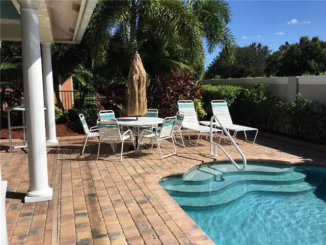 $779,000 | 5903 Brae Burn Circle, Vero Beach, FL 32967