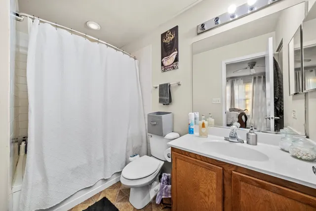 $380,000 | 2950 Shelly Lane, Unit 2950, Aurora, IL 60504