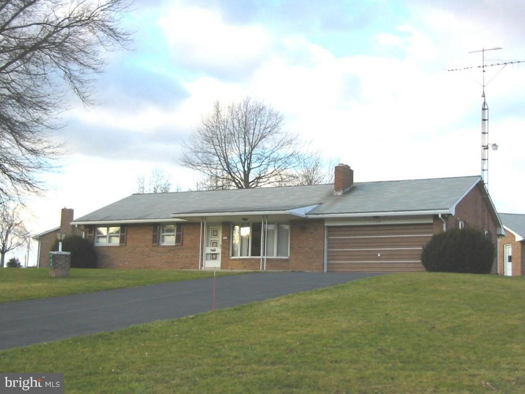 760 South Cocalico Road Denver, PA 17517 - Photo 2 of 5
