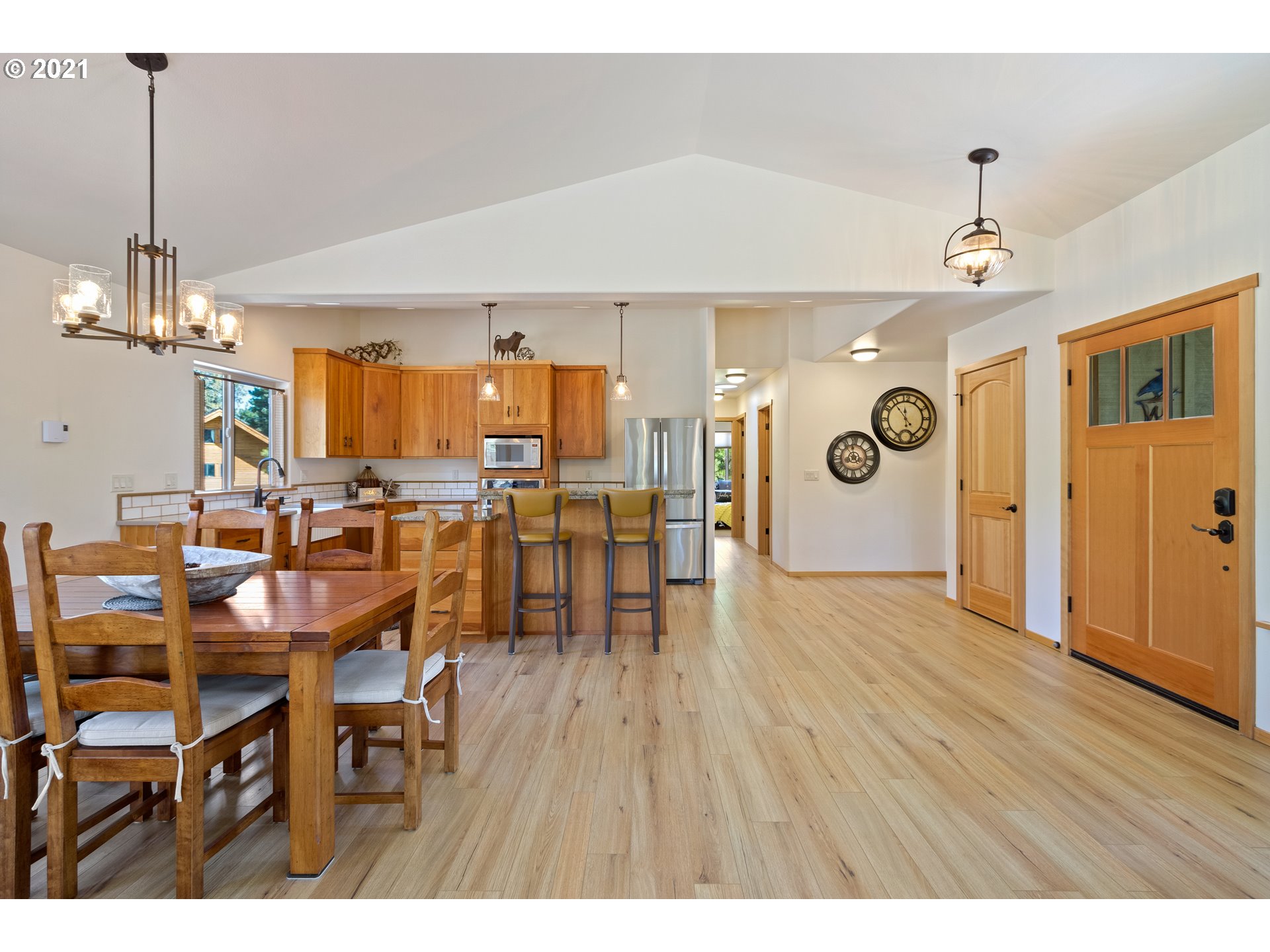 14842 Haywagon Sisters, OR 97759 - Photo 8 of 29