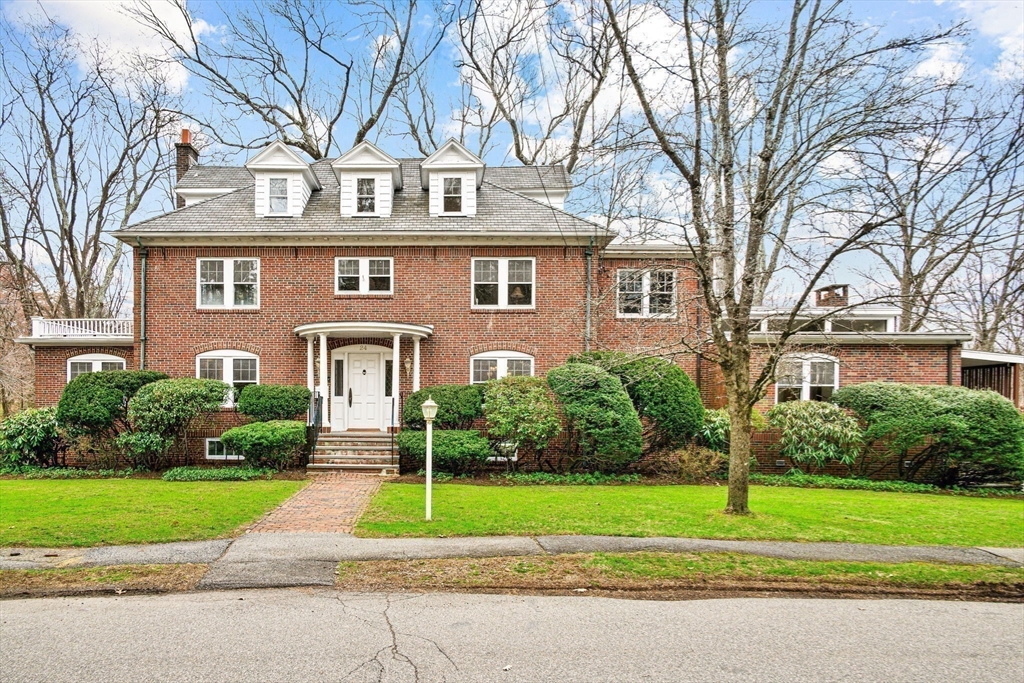 24 Radcliff Road Newton, MA 02468 - Photo 2 of 42