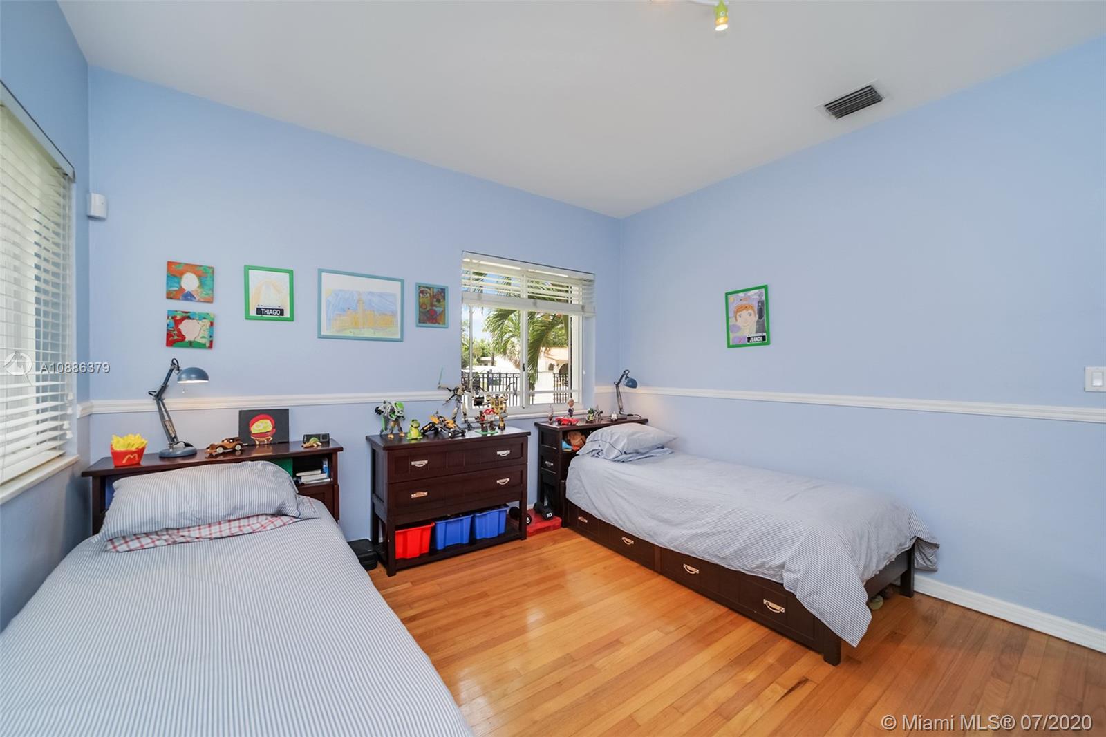 501 Southwest 19th Road Miami, FL 33129 - Photo 11 of 27