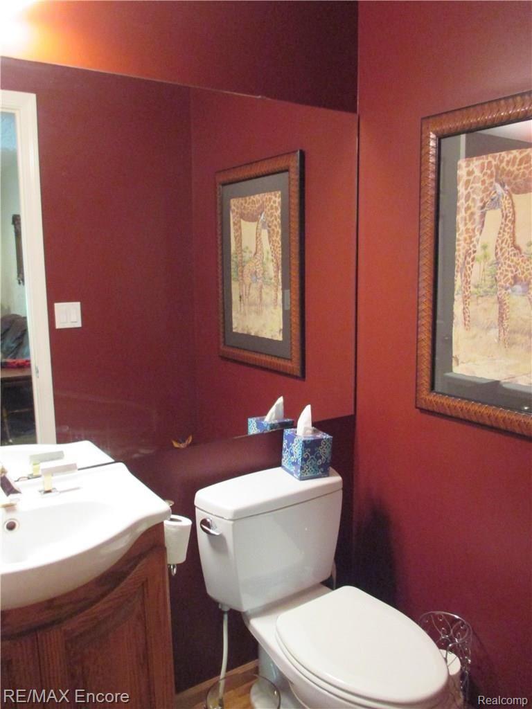 5196 Aintree Road Rochester, MI 48306 - Photo 20 of 37 10.jpg