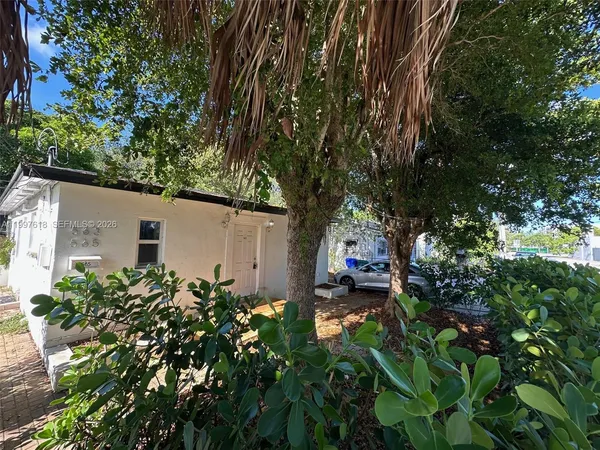 $2,400 | 563 Northeast 65th Street, Unit 1, Miami, FL 33138