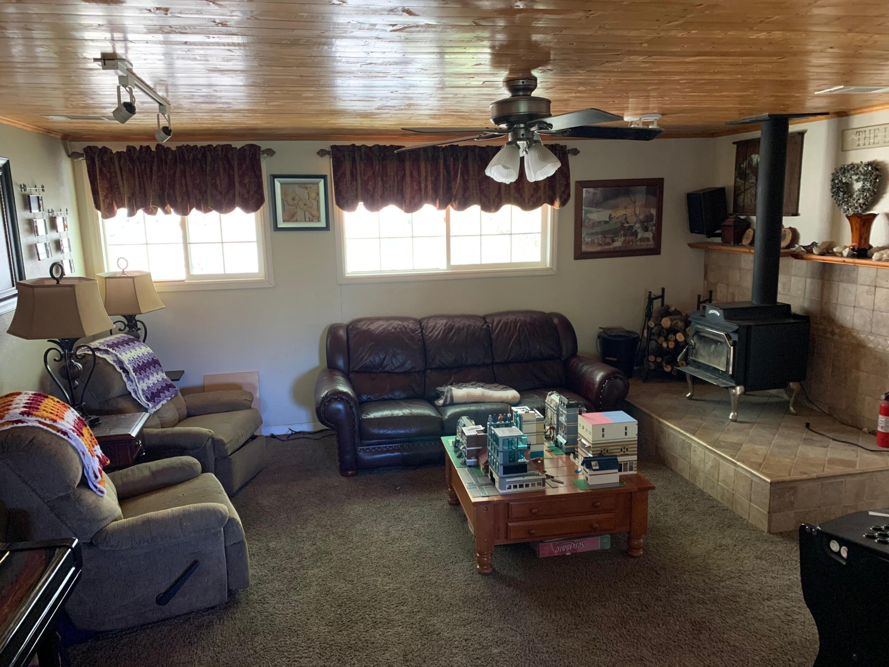 44251 Balch Park Road Springville, CA 93265 - Photo 18 of 27 14 - 6U9wl6E