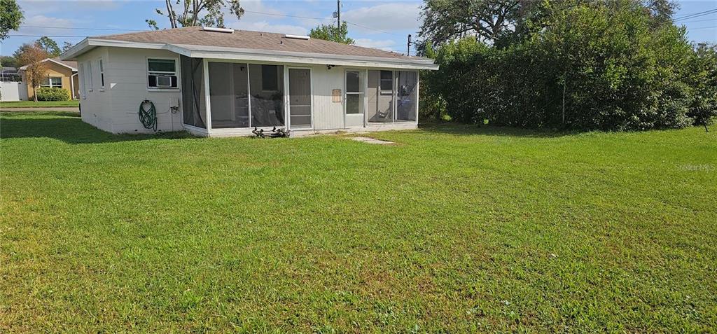 815 10th Street Northwest Largo, FL 33770 - Photo 14 of 15