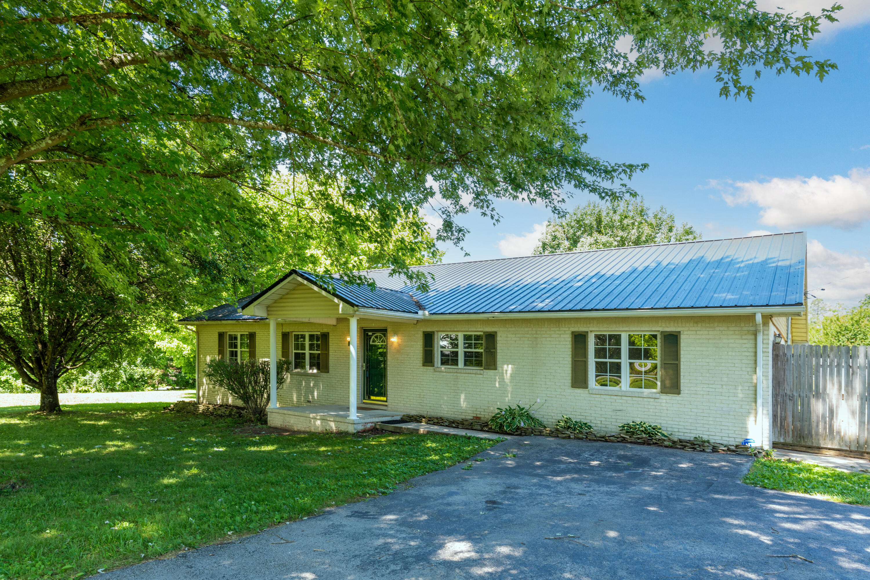 510 Dunbar Road Crossville, TN 38572 - Photo 2 of 41 1