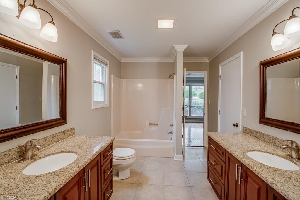 7525 Lasater Road Clemmons, NC 27012 - Photo 7 of 30 Gallery Image 7