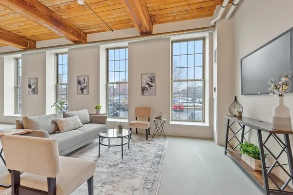 $309,000 | 35 Riverwalk Way, Unit R103, Lowell, MA 01854