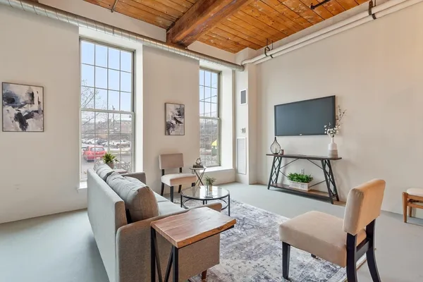 $309,000 | 35 Riverwalk Way, Unit R103, Lowell, MA 01854