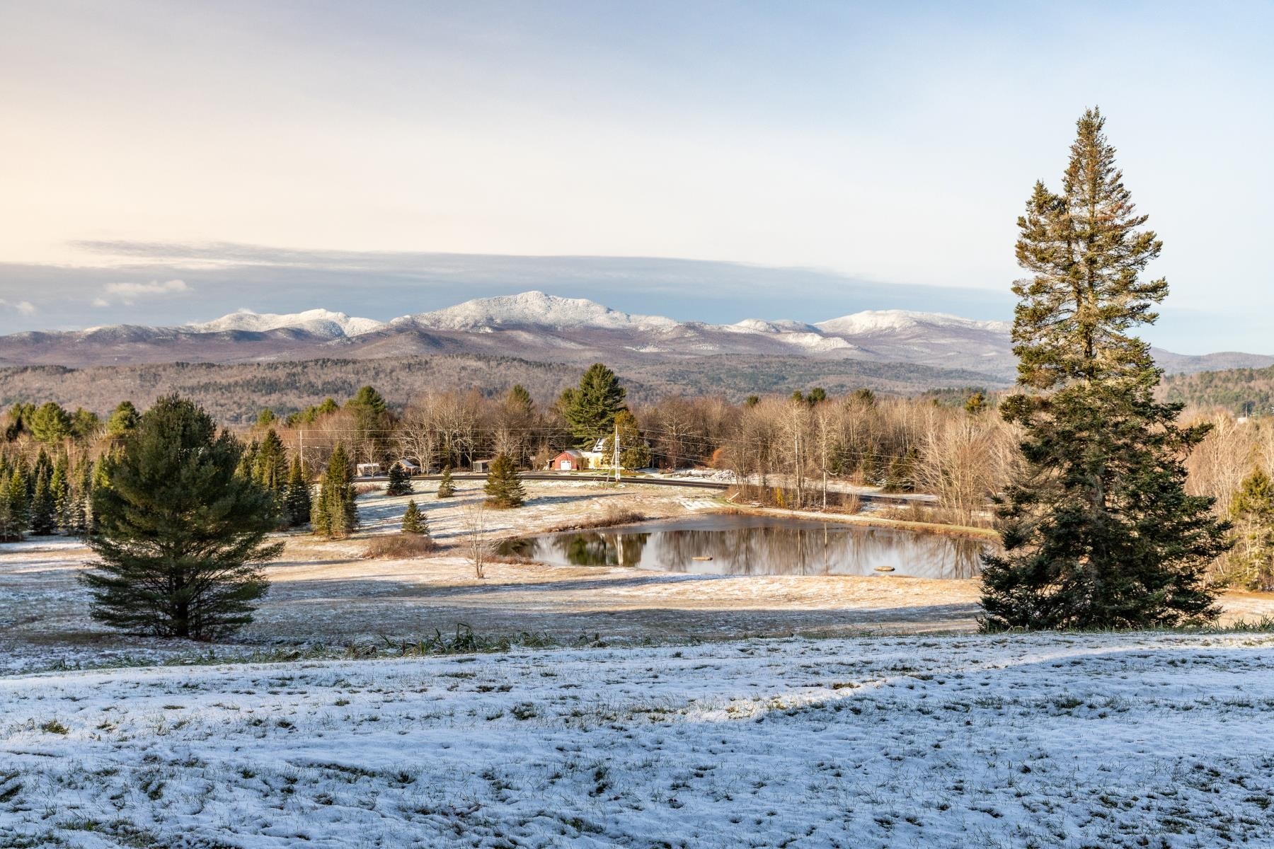 944 Center Road Hyde Park, VT 05655 - Photo 4 of 32