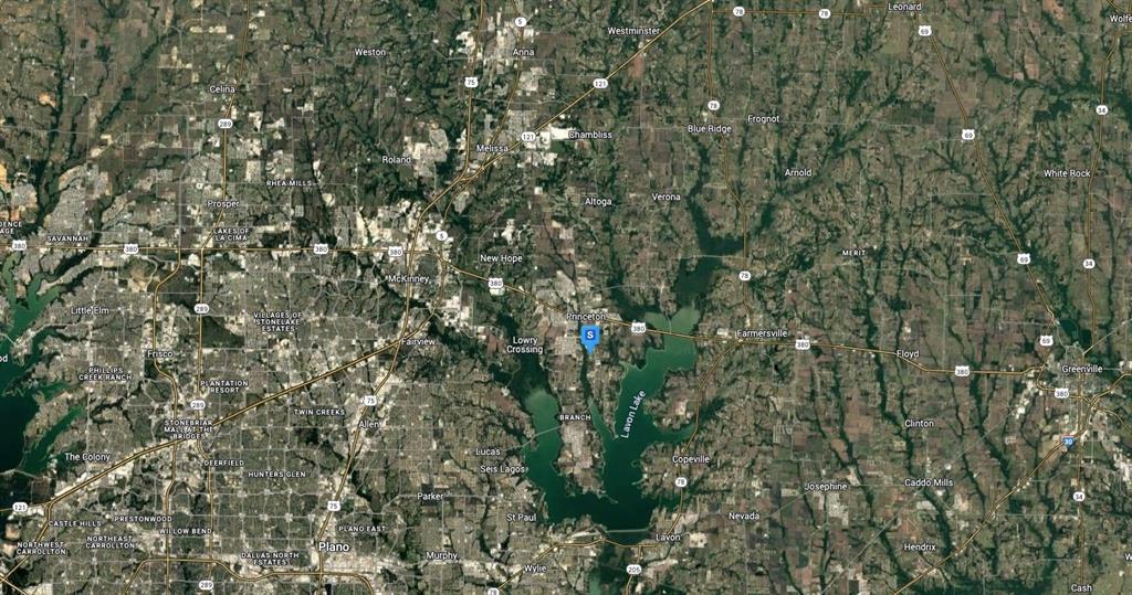 8921 Leroy Road Princeton, TX 75407 - Photo 4 of 5 a view of a yard with a tree