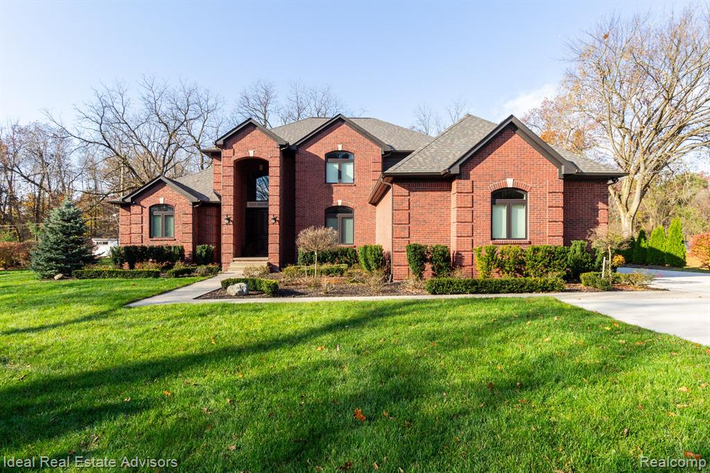 52679 Shelby Road Utica, MI 48316 - Photo 1 of 64 Gallery Image 1