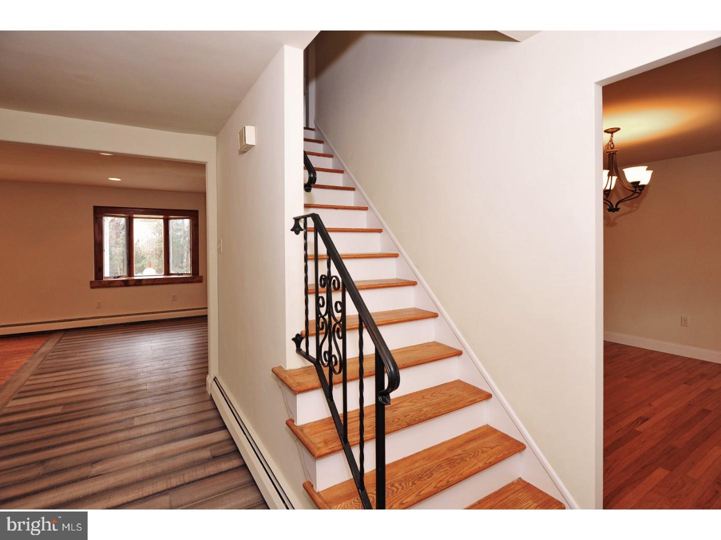 722 West Hoffecker Road Pottstown, PA 19465 - Photo 2 of 25
