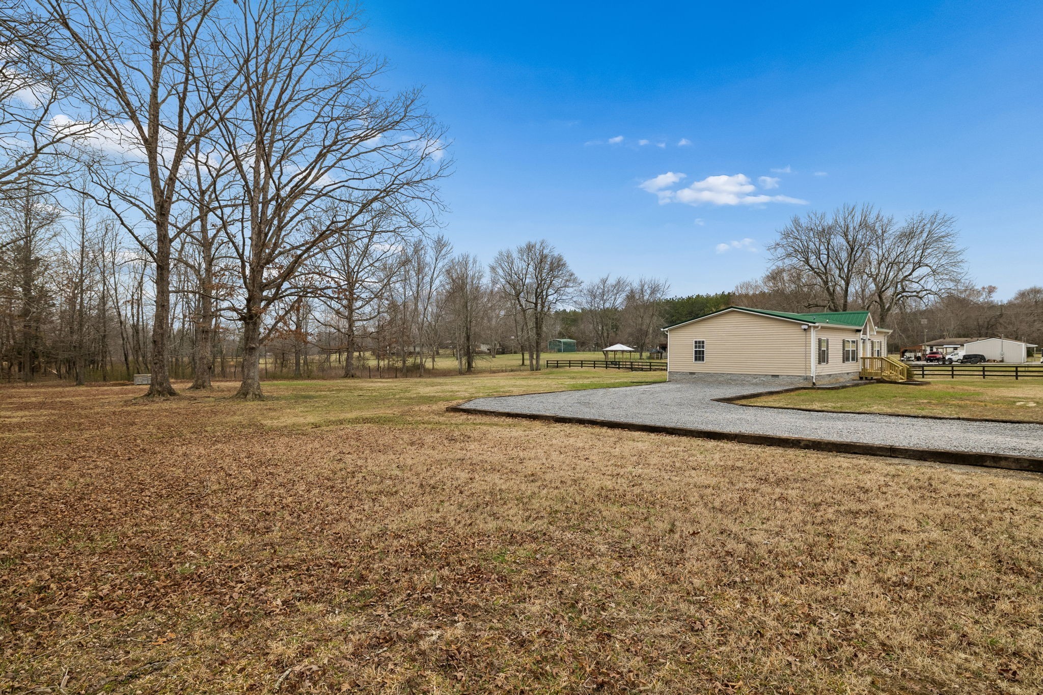 181 Duke Road Dickson, TN 37055 - Photo 14 of 22 a view of outdoor space with city view