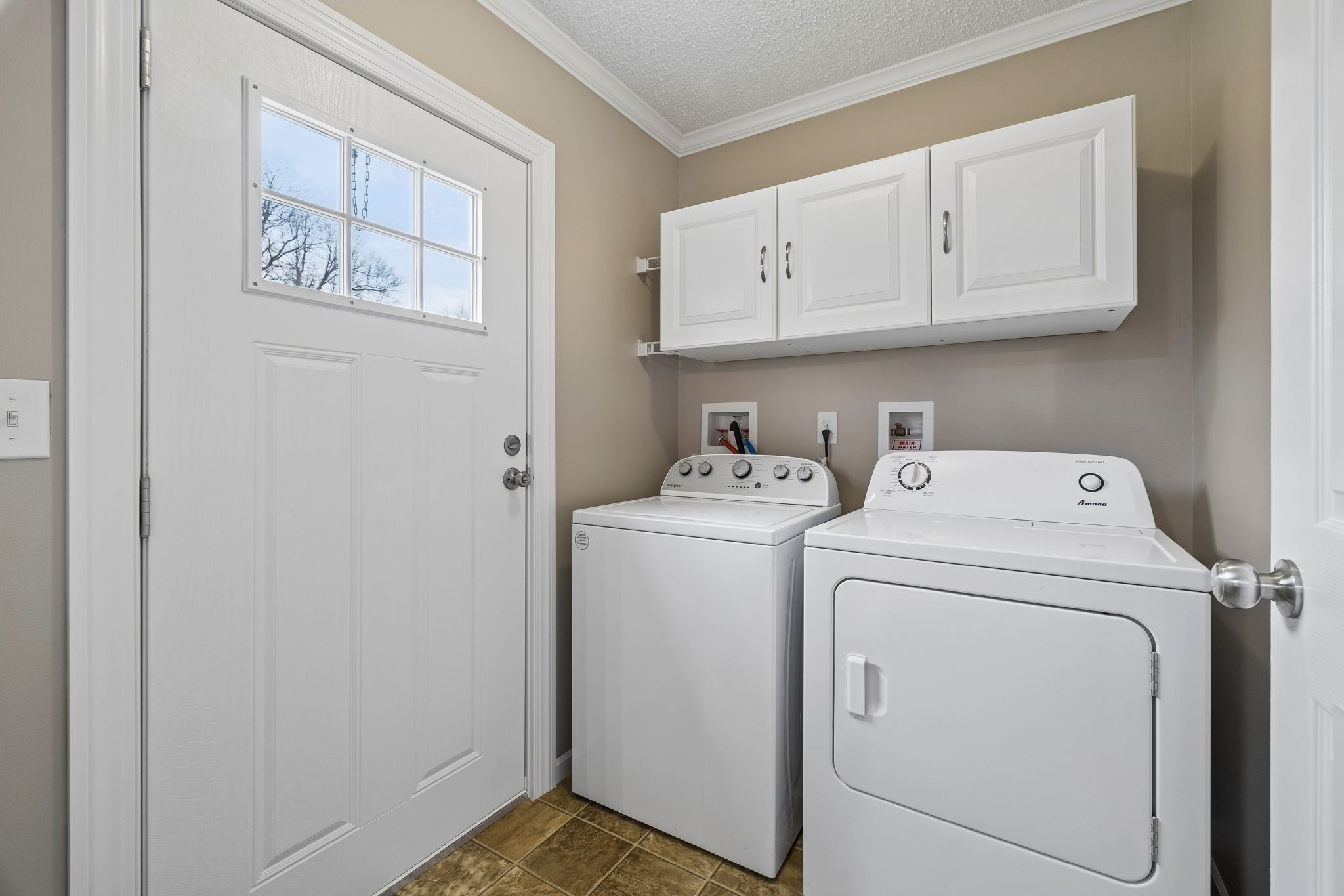 181 Duke Road Dickson, TN 37055 - Photo 15 of 22 a utility room with dryer and washer
