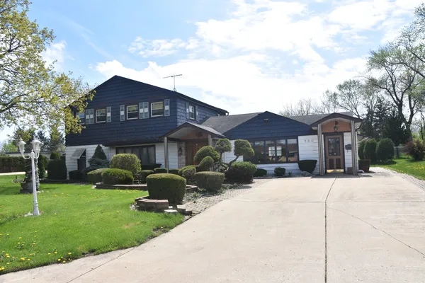 $559,000 | 380 Forest Preserve Drive, Wood Dale, IL 60191