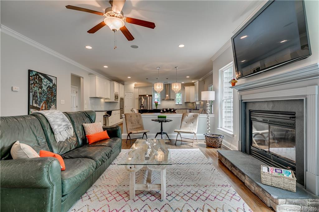1247 Rockwell View Road Matthews, NC 28105 - Photo 10 of 46 Gallery Image 10