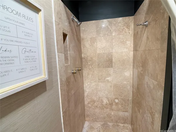 $5,600 | 2825 Pali Highway, Unit A, Honolulu, HI 96817