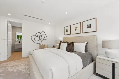 $1,900,000 | 3350 Southwest 28th Terrace, Miami, FL 33133