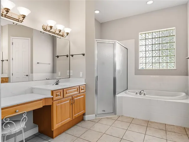 $485,000 | 9958 Santa Barbara Court, Howey-in-the-Hills, FL 34737