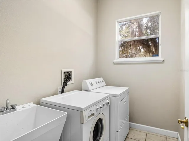 $485,000 | 9958 Santa Barbara Court, Howey-in-the-Hills, FL 34737