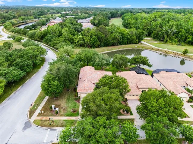 $485,000 | 9958 Santa Barbara Court, Howey-in-the-Hills, FL 34737