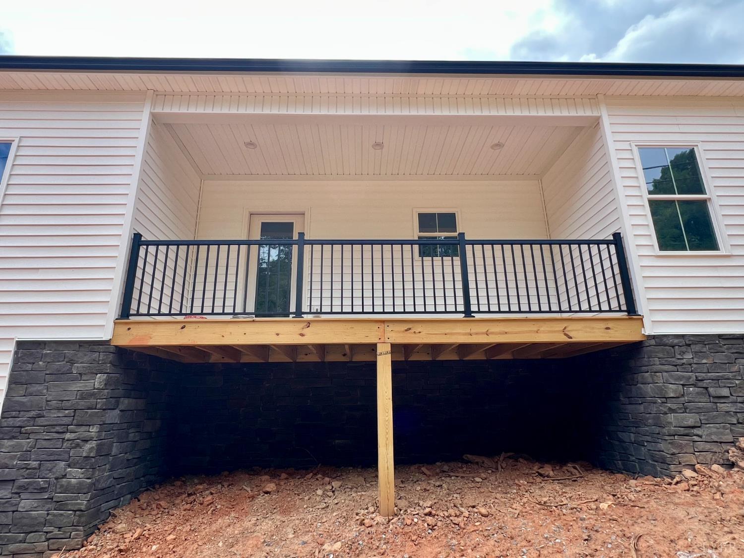 112 Graham Creek Road Madison Heights, VA 24572 - Photo 4 of 42