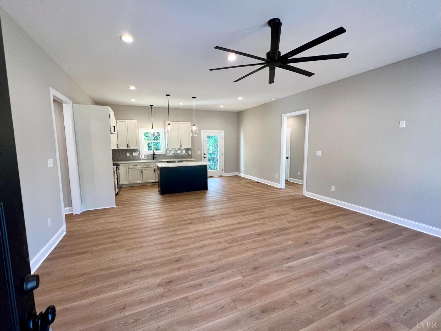 112 Graham Creek Road Madison Heights, VA 24572 - Photo 7 of 46 Gallery Image 7