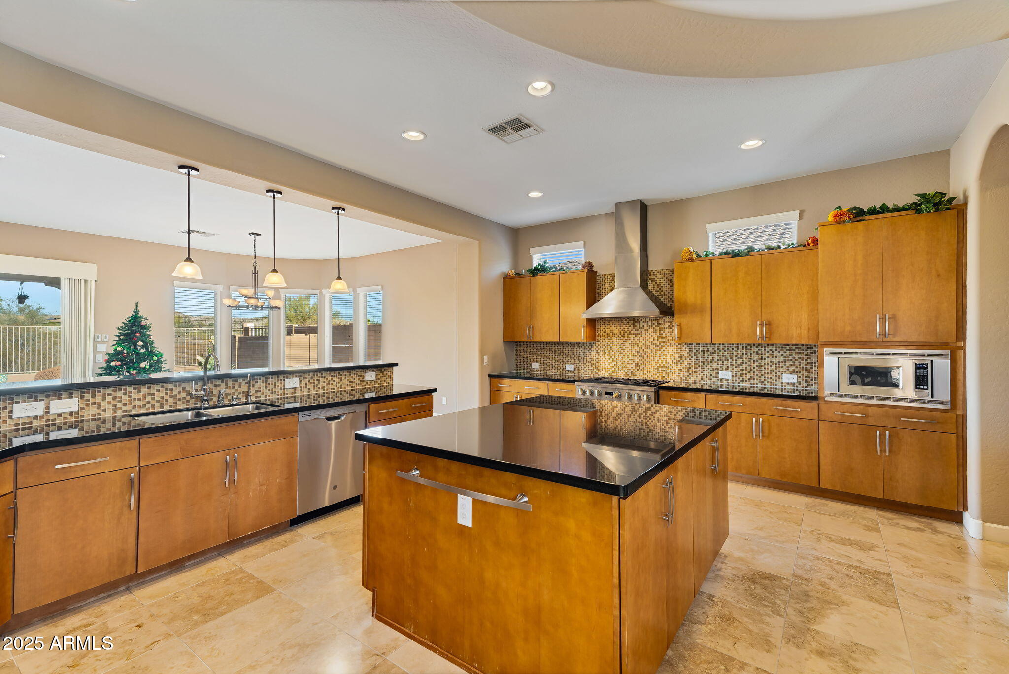18088 West Narramore Road Goodyear, AZ 85338 - Photo 20 of 85 17-web-or-mls-Done Interior-30