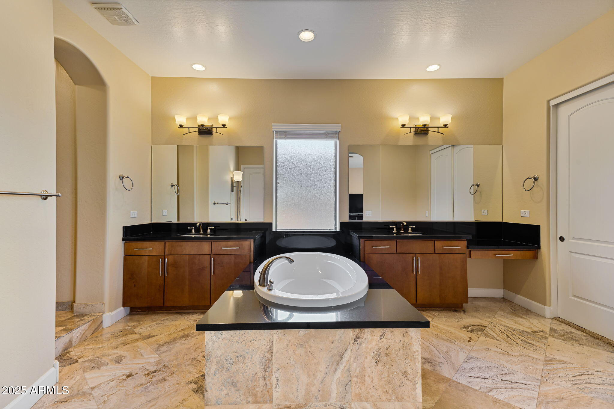 18088 West Narramore Road Goodyear, AZ 85338 - Photo 42 of 85 41-web-or-mls-Done Interior-38