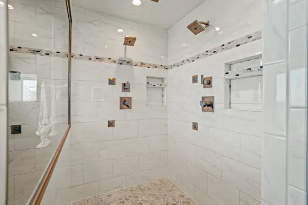 $1,380,000 | 2533 Lakeshore Drive, Sheboygan, WI 53081