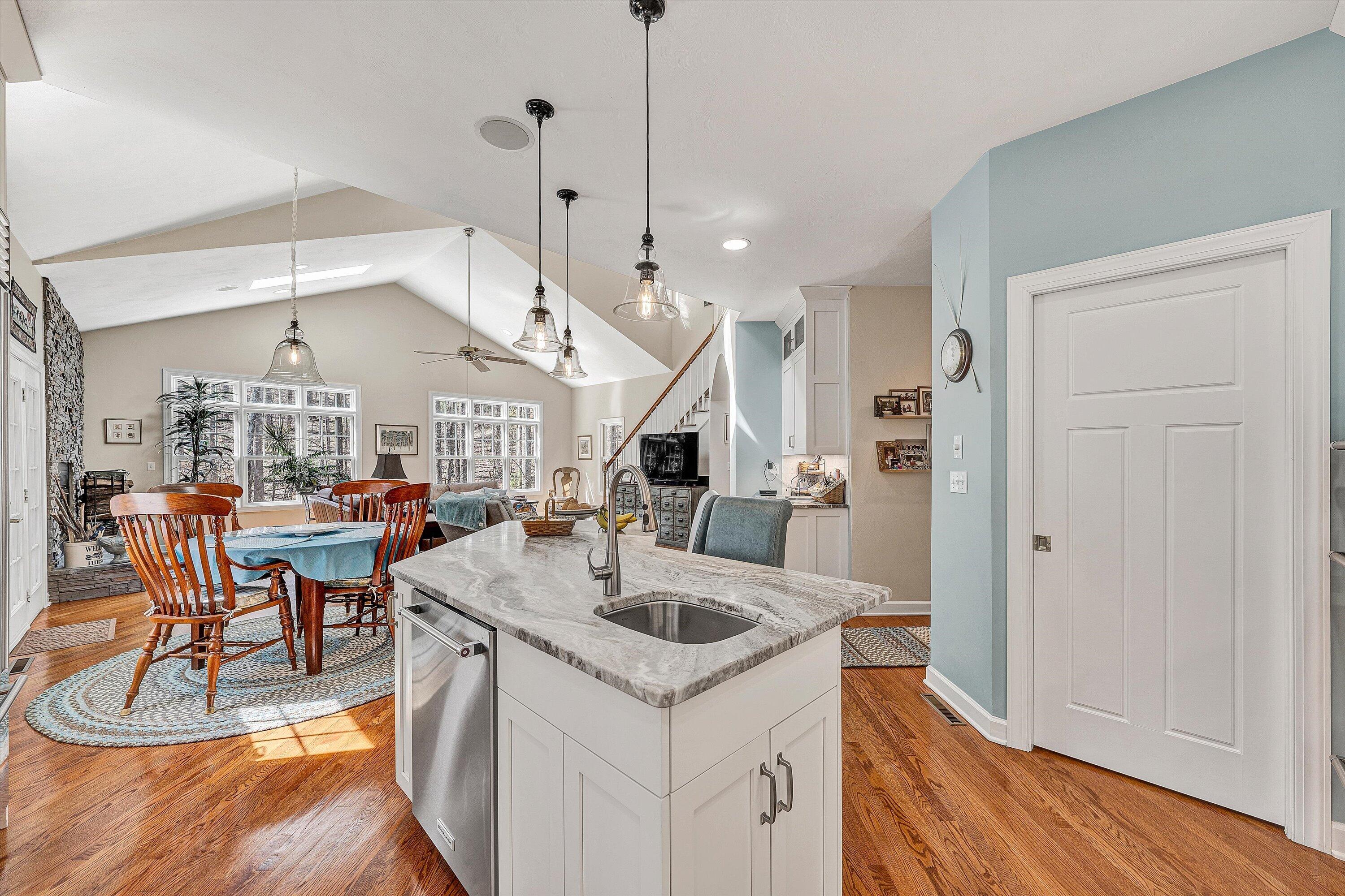 5671 Split Rail Lane Roanoke, VA 24018 - Photo 17 of 71 Kitchen to Living