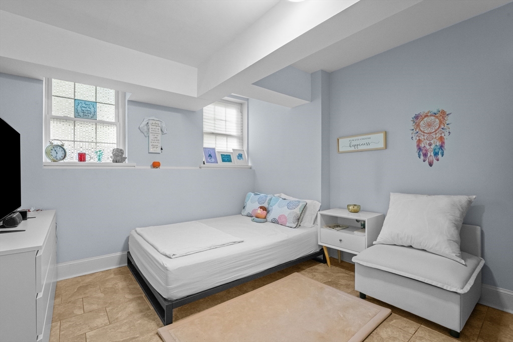 1 Lanark Road, Unit 7 Brookline, MA 02445 - Photo 15 of 22