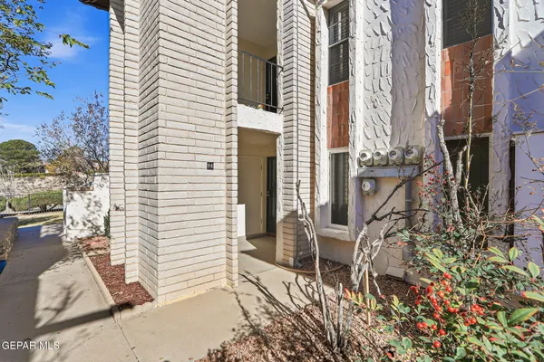 $135,000 | 6201 Escondido Drive, Unit 17E, El Paso, TX 79912
