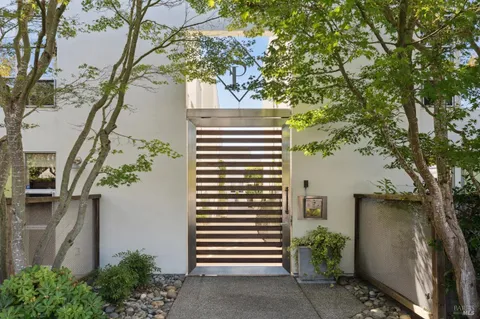 a view of a back yard of the house