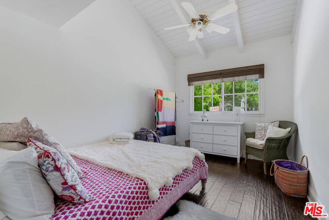23547 Long Valley Road Hidden Hills, CA 91302 - Photo 18 of 27 Gallery Image 18