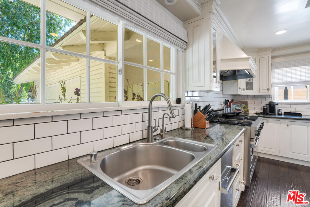 23547 Long Valley Road Hidden Hills, CA 91302 - Photo 10 of 27 Gallery Image 10