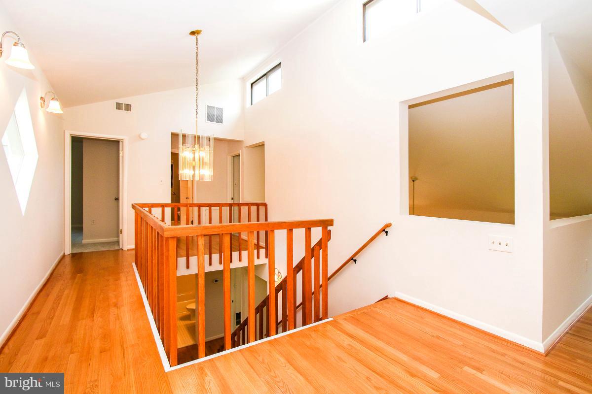 7610 Carteret Road Bethesda, MD 20817 - Photo 14 of 30 Interior (General)