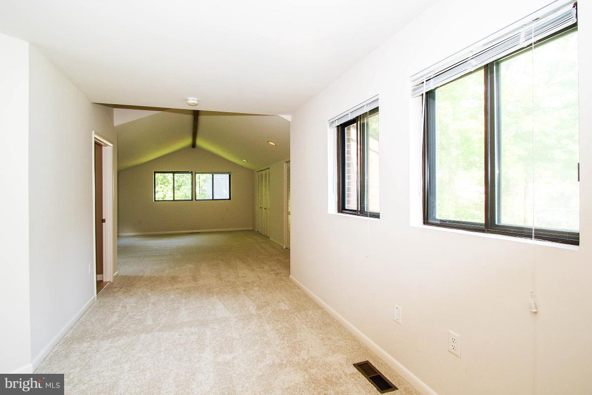 7610 Carteret Road Bethesda, MD 20817 - Photo 16 of 30 Bedroom (Master)