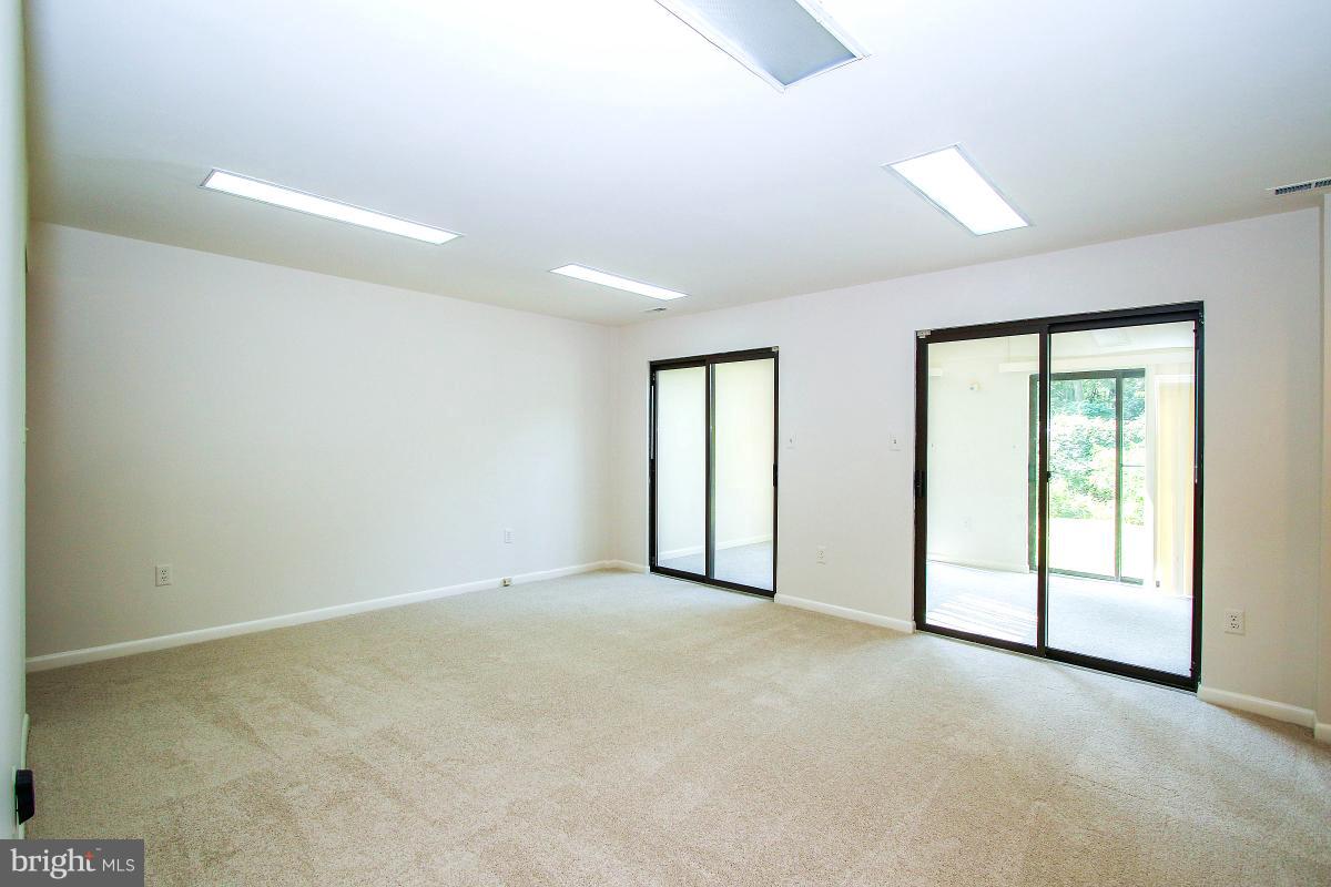 7610 Carteret Road Bethesda, MD 20817 - Photo 24 of 30 Bedroom